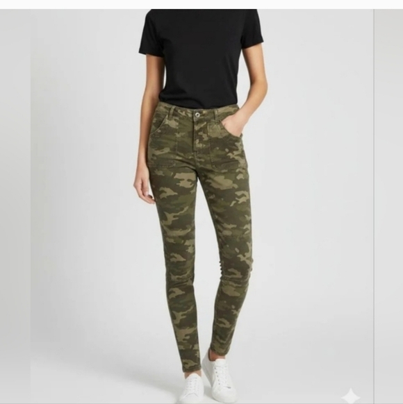 American Eagle Outfitters Camouflage Hi-Rise Jegging - Picture 5 of 10